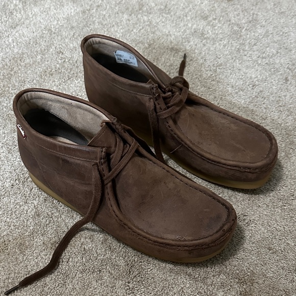 Clarks Men\'s Brown Chukka Boots